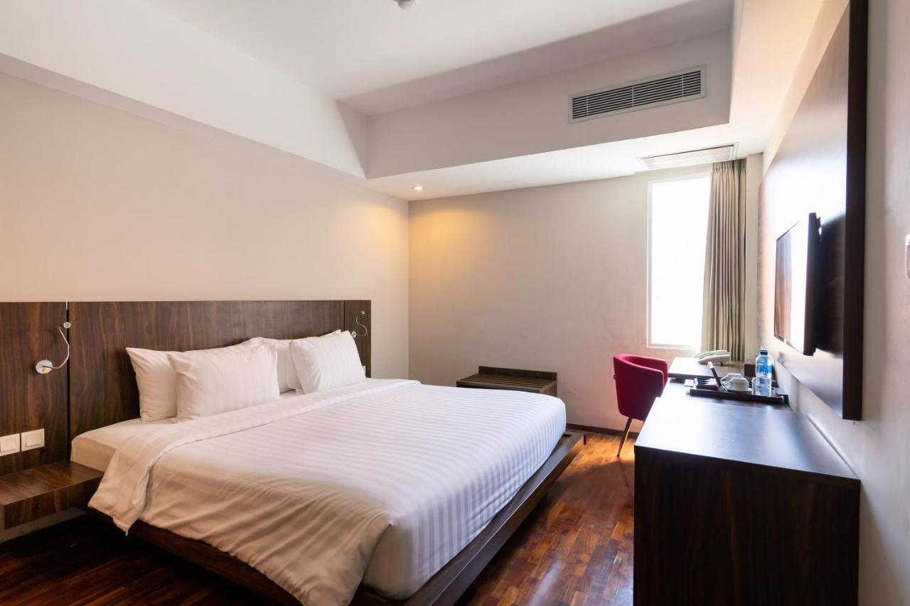The Bene Hotel Kuta Lombok Exterior foto