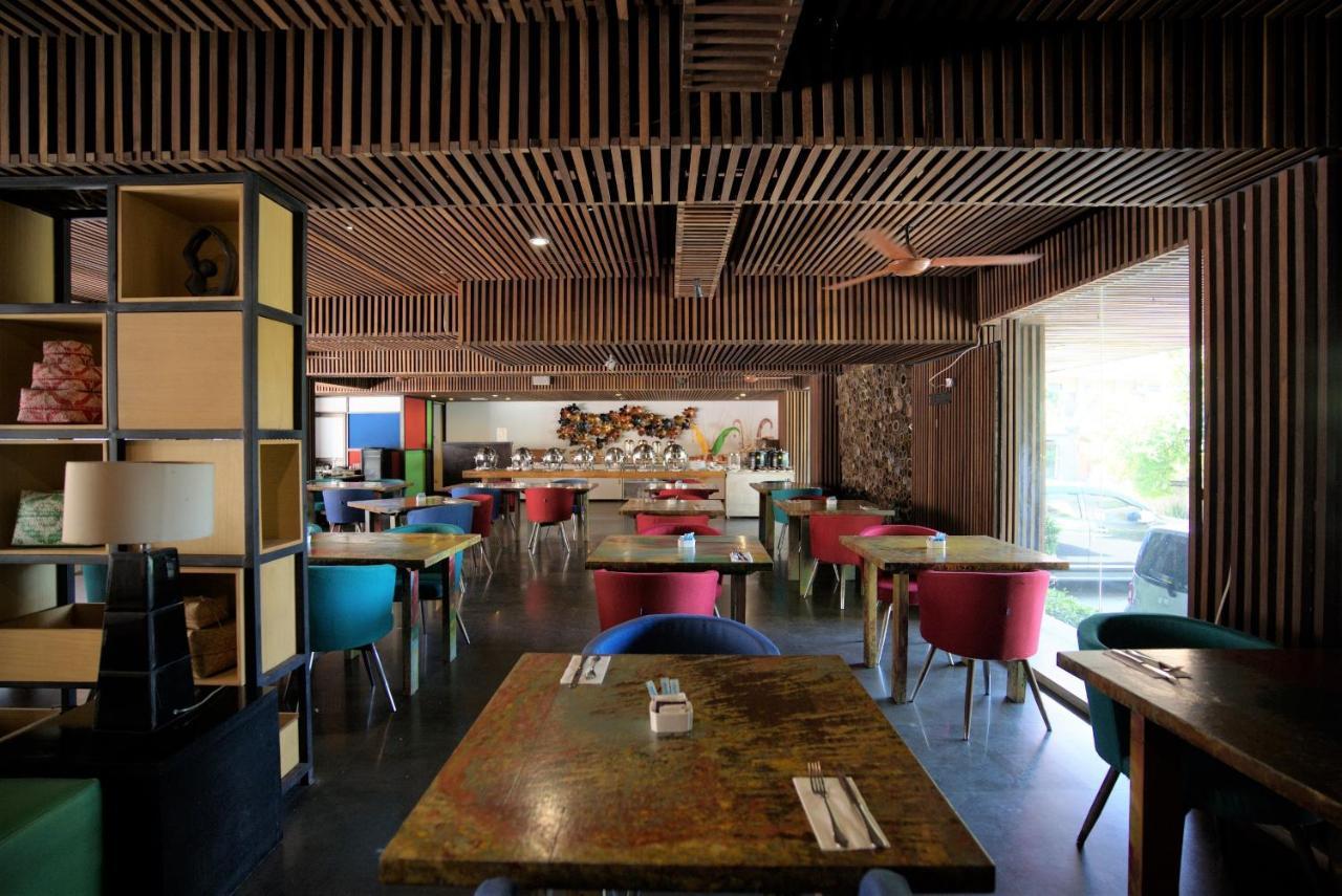 The Bene Hotel Kuta Lombok Exterior foto
